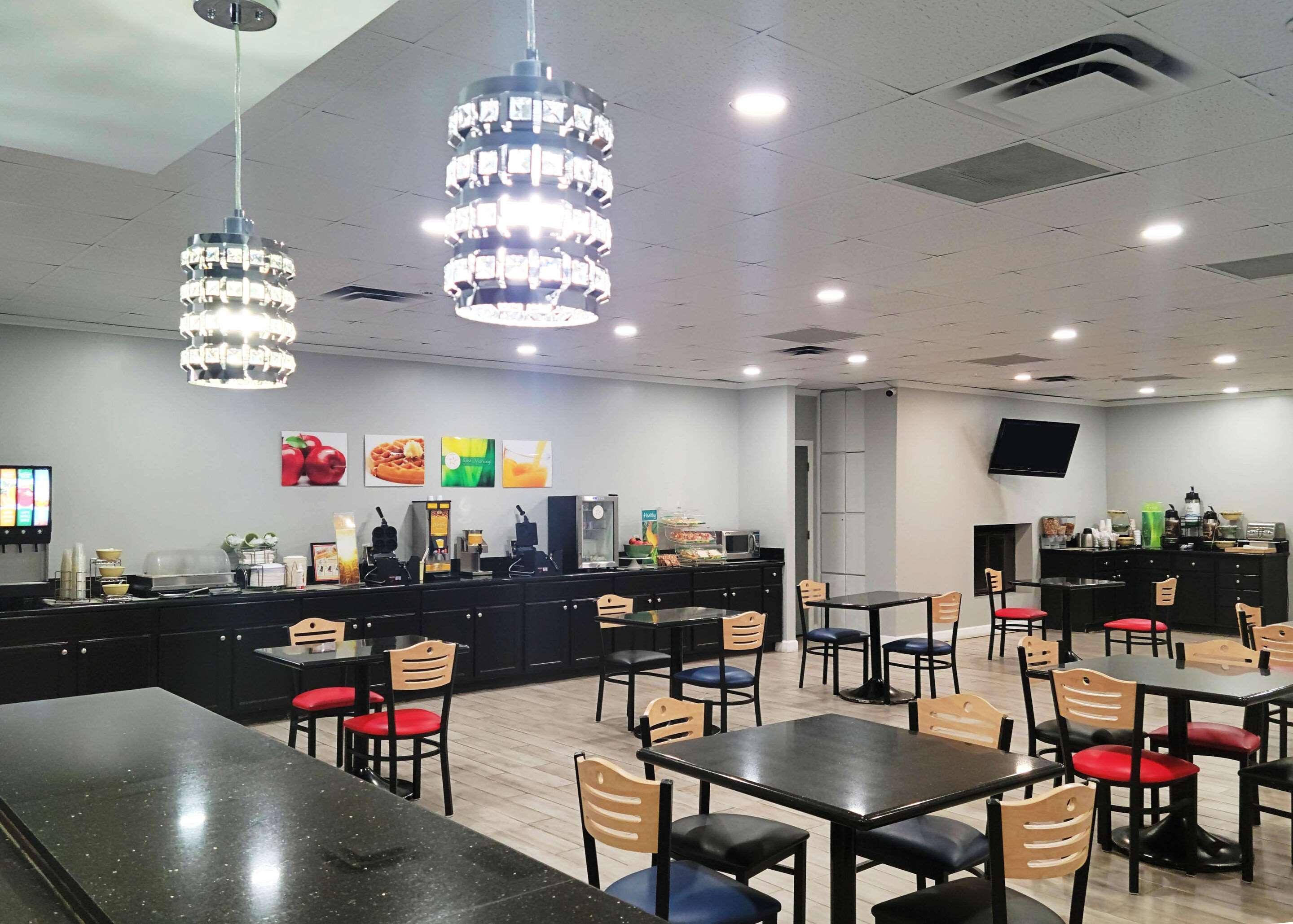 Quality Inn Terre Haute University Area מראה חיצוני תמונה