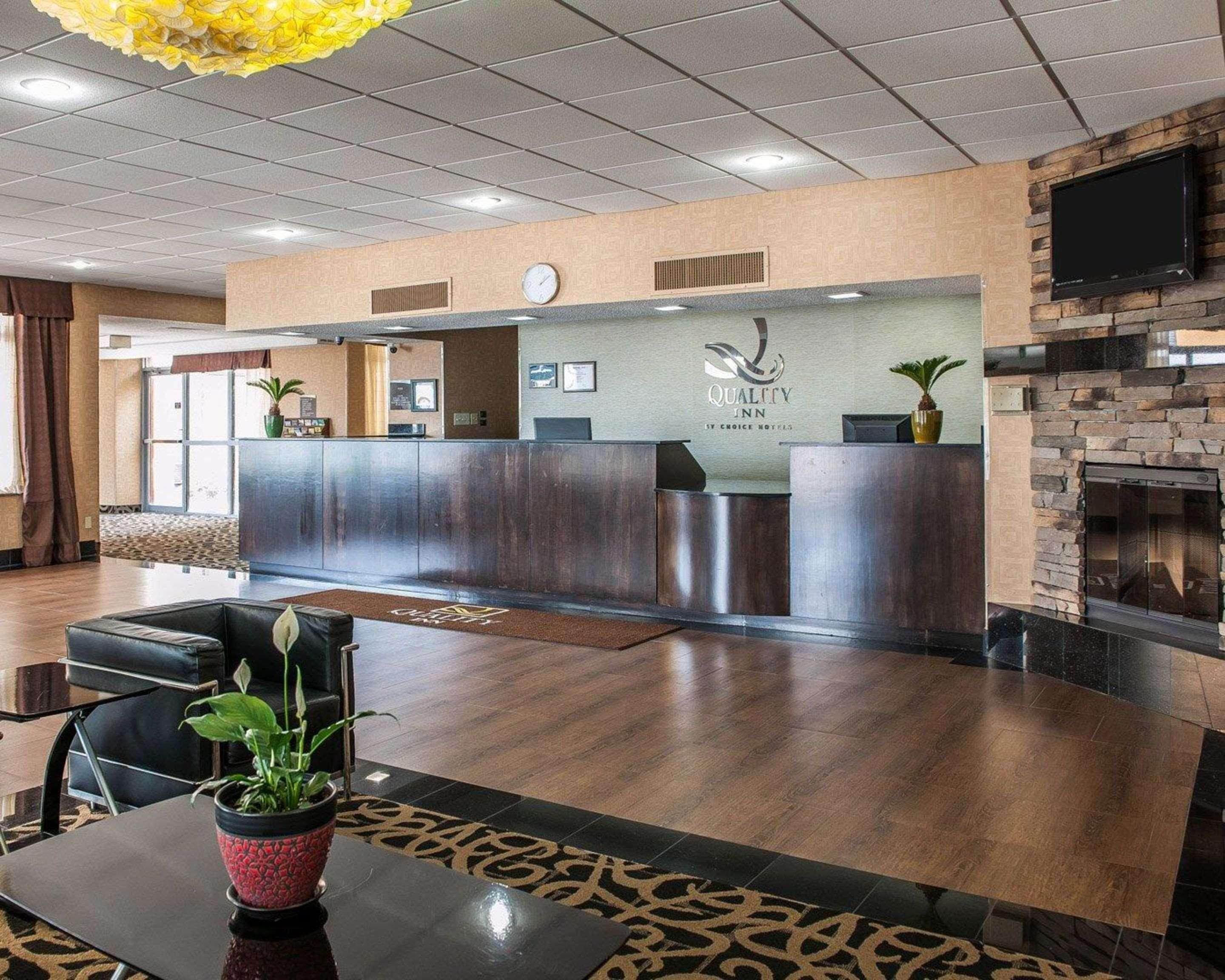 Quality Inn Terre Haute University Area מראה חיצוני תמונה